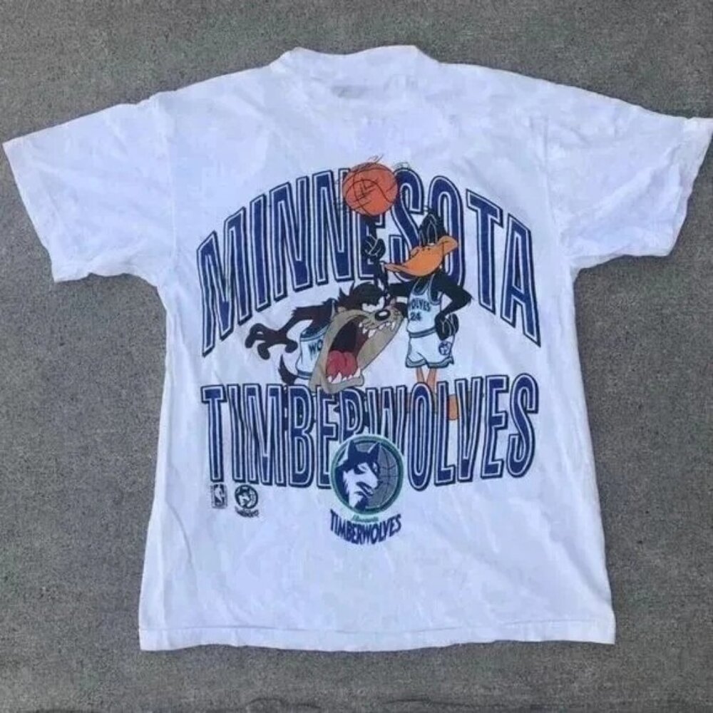 Vtg NBA Minnesota Timberwolves Looney Tunes White Unisex Shirt Men Women